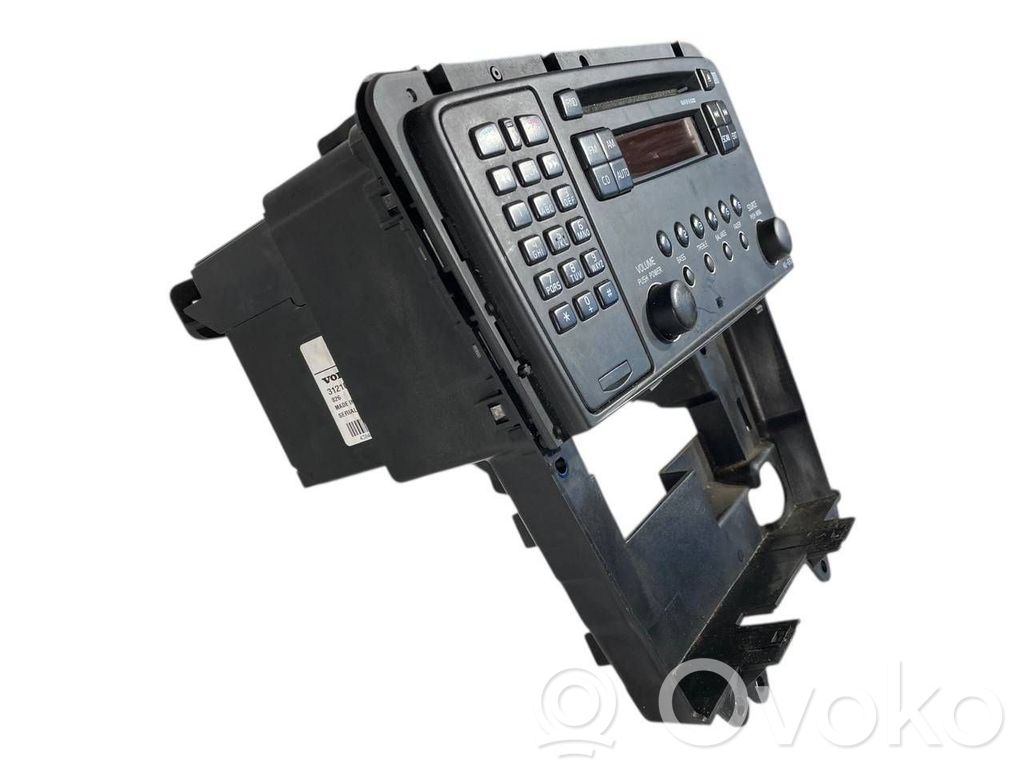 Radio / CD/DVD atskaņotājs / navigācija