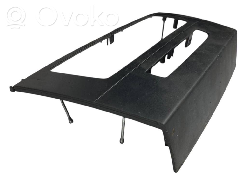 Klimata kontrole / mazā radiatora vadības dekoratīvā apdare