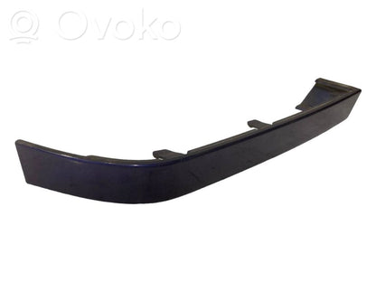 Taillight trim