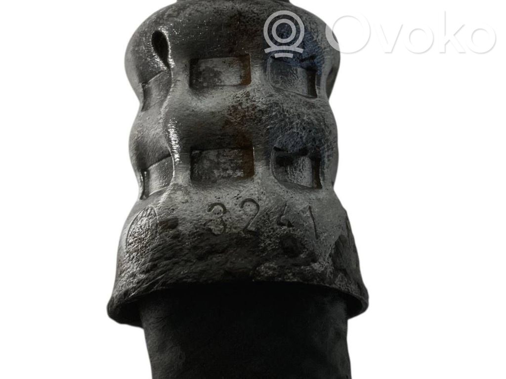 Stūres pastiprinātāja šļūtene (-es) / caurulīte (-es)