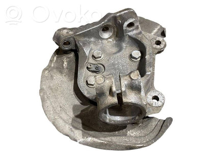 Priekšējā riteņa rumbas vārpstas šarnīrs (stupica, capfa)