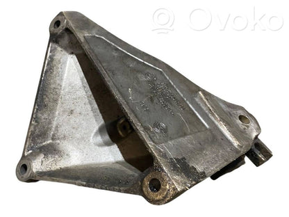 Dzinēja nostiprināšanas stiprinājums-kronšteins