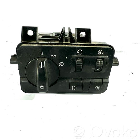 Headlight switch