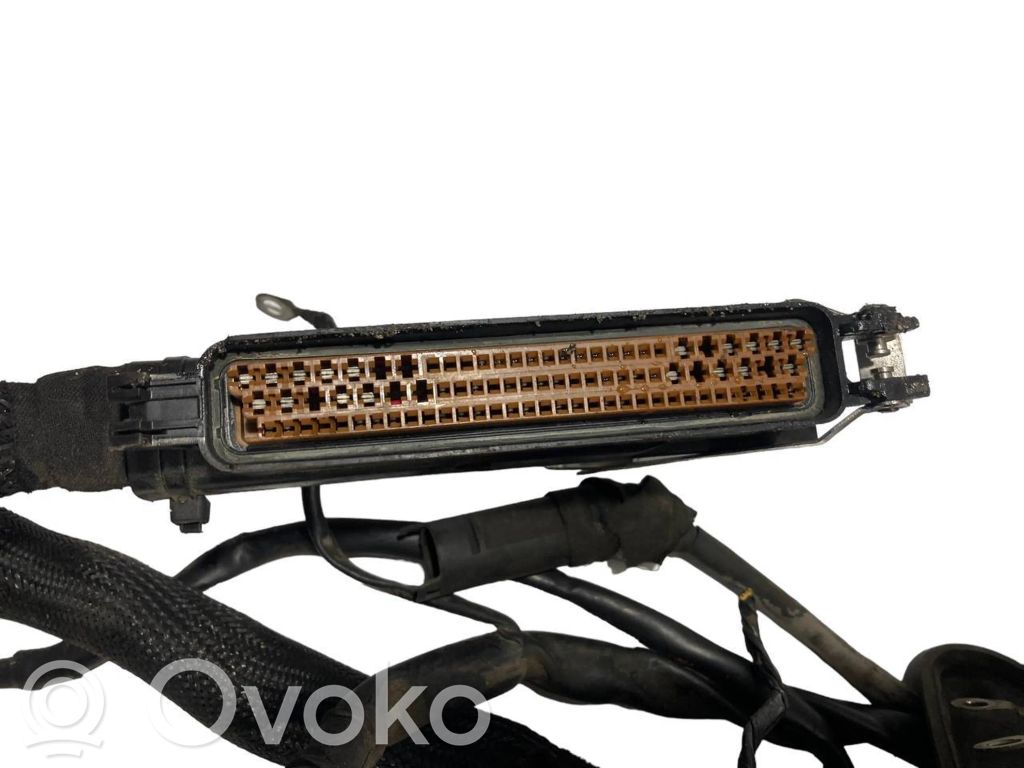 Dzinēja vadu instalācija