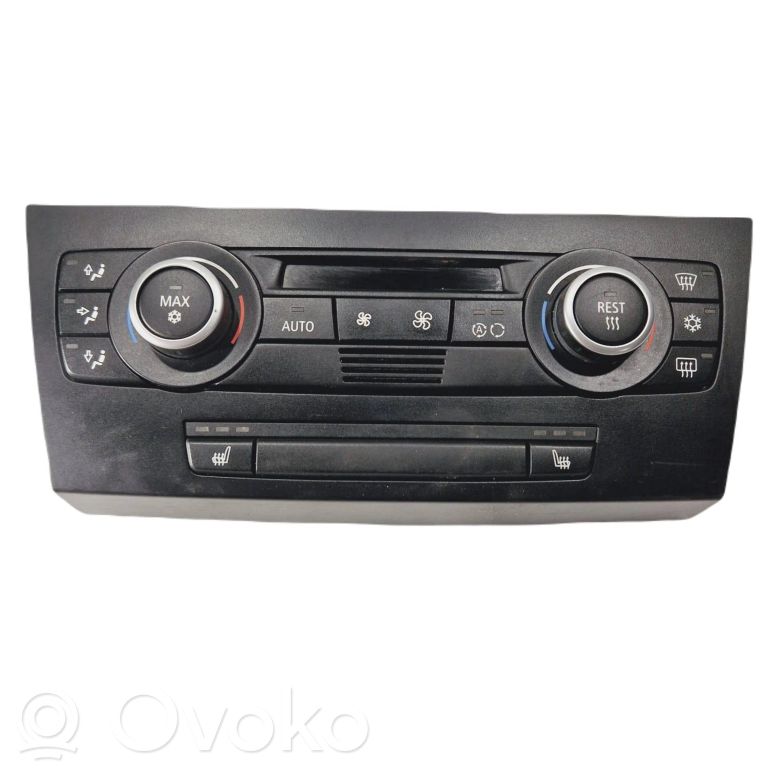 Gaisa kondicioniera / klimata kontroles / salona apsildes vadības bloks (salonā)