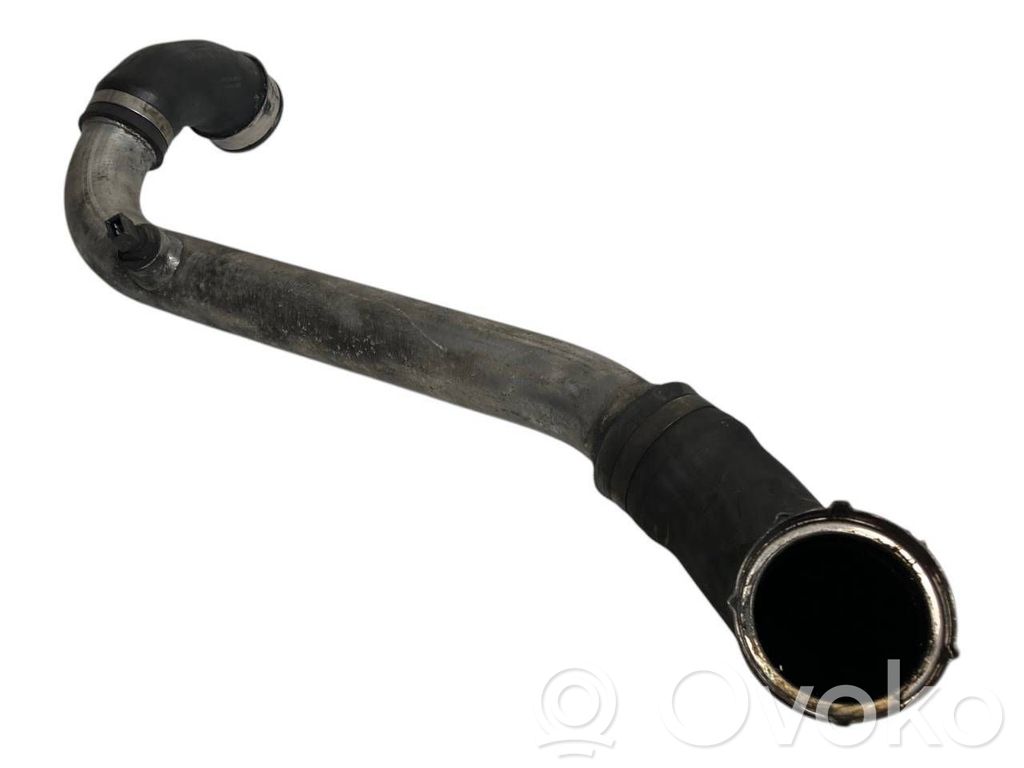 Шланг(и)/труба(ы) интеркулера