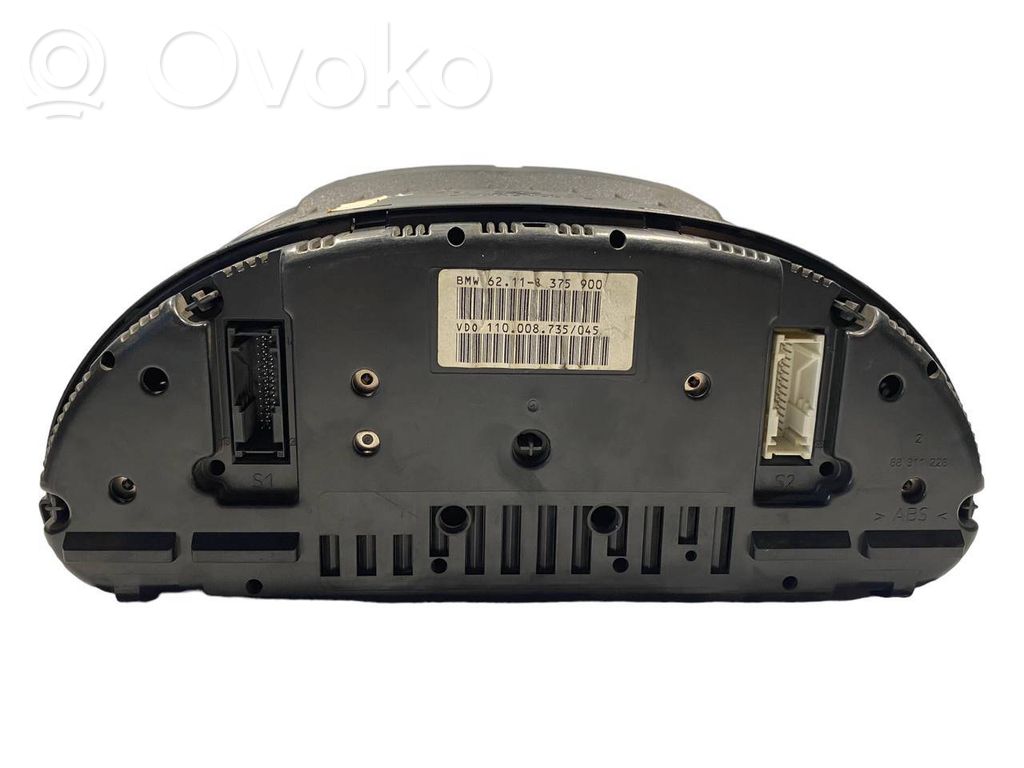 Speedometer (in the instrument panel)