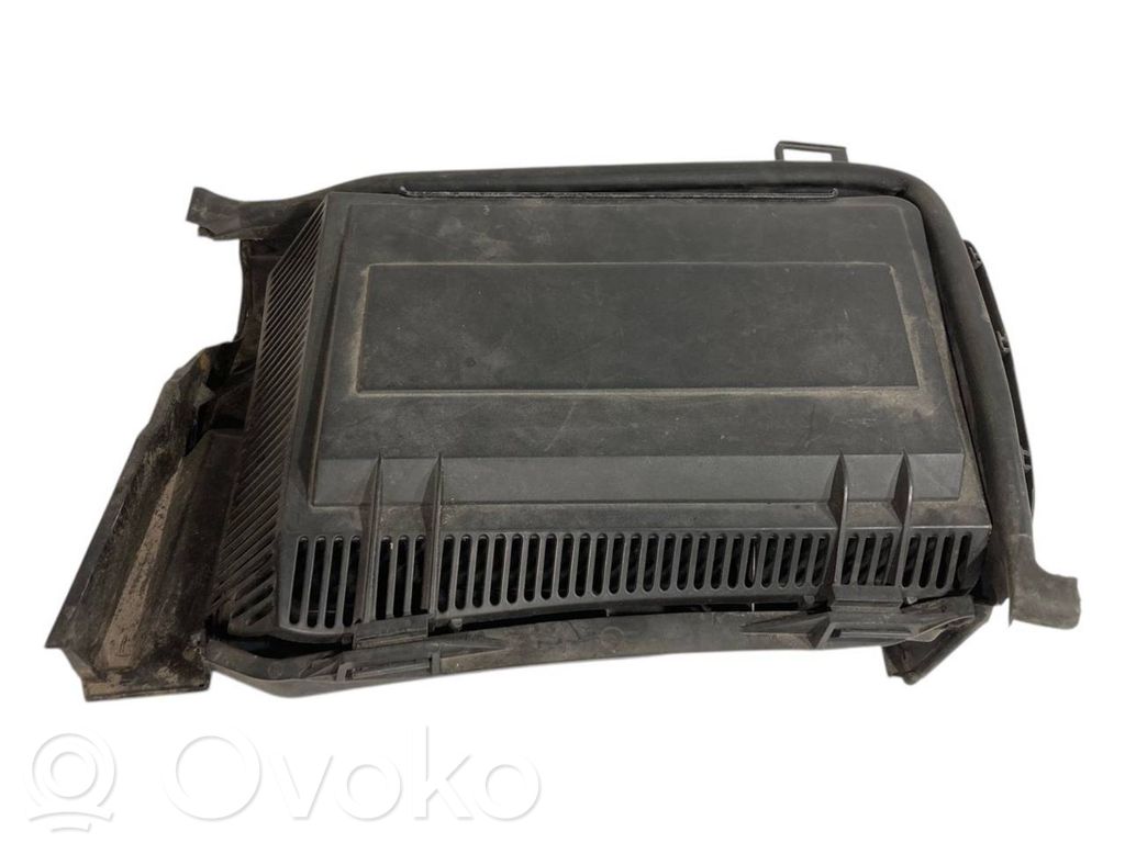 Air filter box