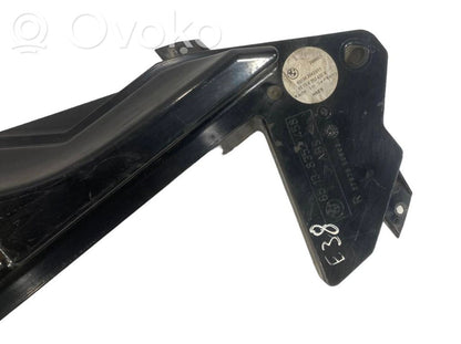 Динамик(и) в задней двери