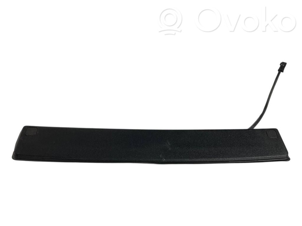 Papildu bremžu signāla lukturis