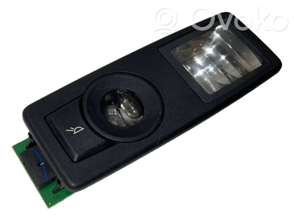 Aizmugurējo vietu apgaismojums