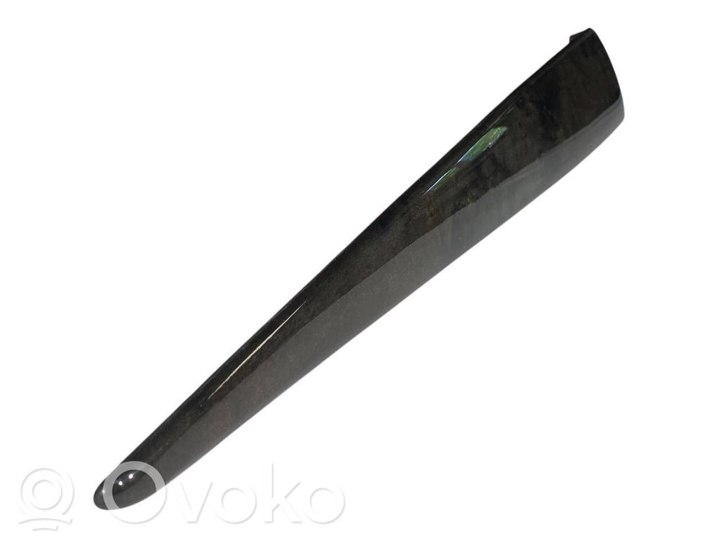 Paneļa apdare