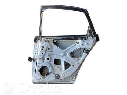 Aizmugurējās durvis