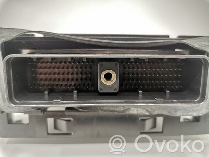 Dzinēja vadības bloks