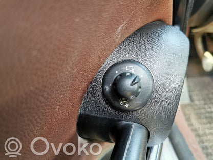 Spogulis (elektriski vadāms)