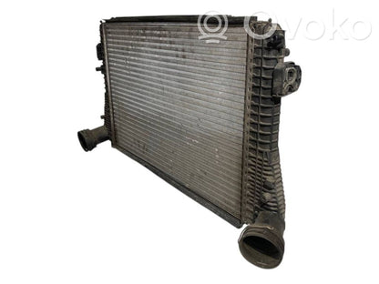 Starpdzesētāja radiators