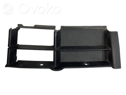 Apakšējais režģis (trīsdaļīgs)