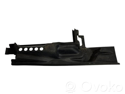 Другой тип детали моторного отсека