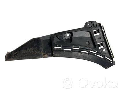 Priekšpusē bampera turētājs