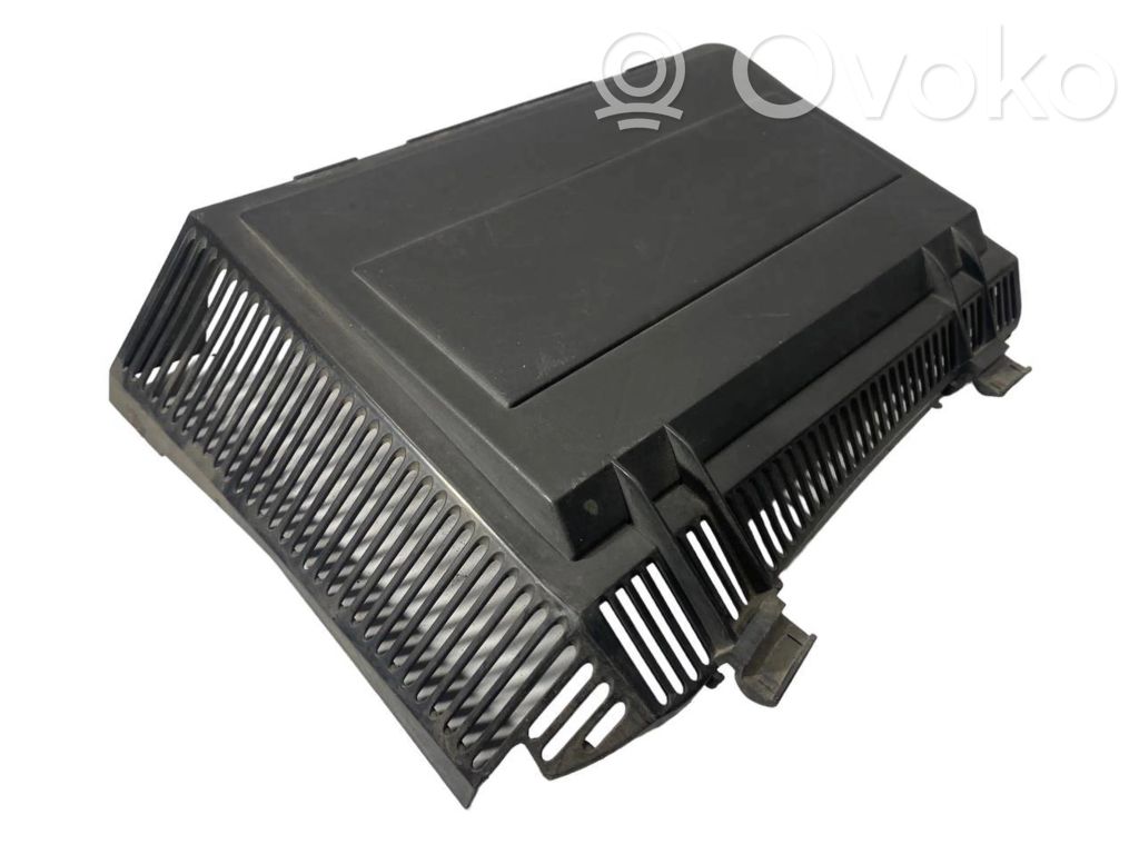 Air filter box cover