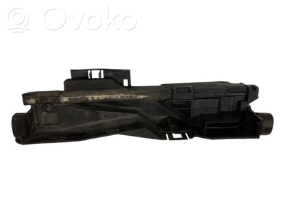 Radiatora (-u) turētājs / kronšteins