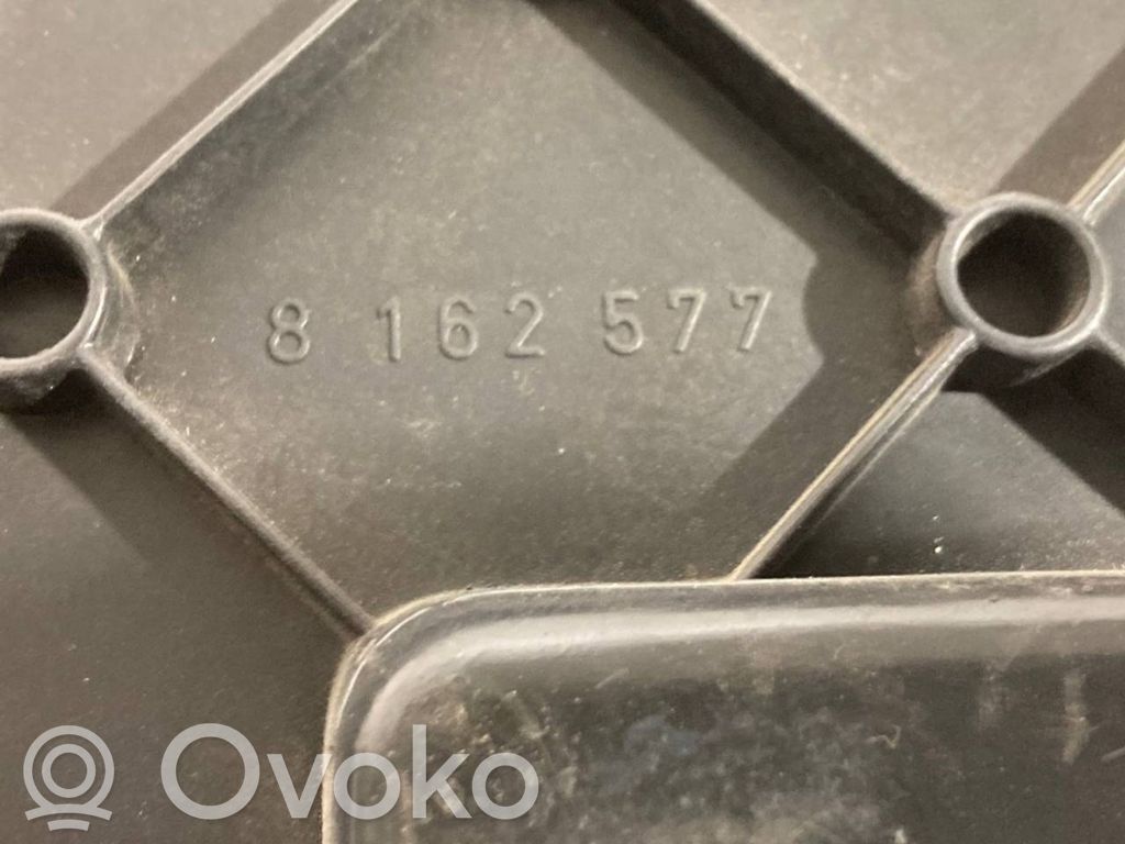 Другой тип декоративной отделки багажника