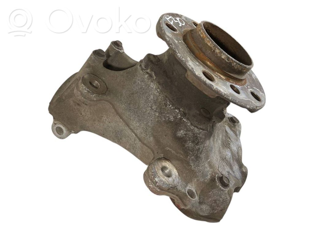 Priekšējā riteņa rumbas vārpstas šarnīrs (stupica, capfa)