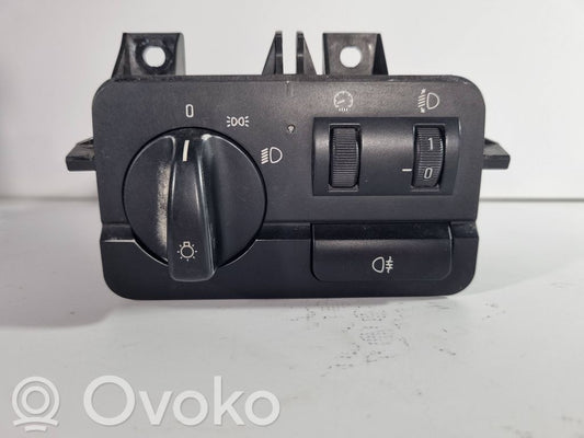 Headlight switch