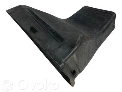 Brake cooling air duct