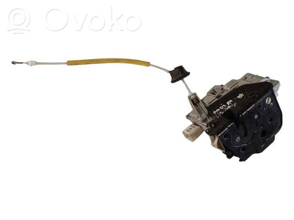 Aizmugurē slēdzene