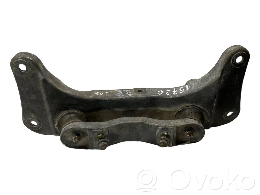 Pārnesumkārbas stiprinājuma kronšteins