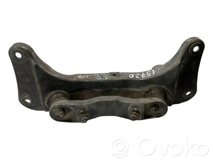 Pārnesumkārbas stiprinājuma kronšteins