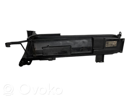 Radiatora (-u) turētājs / kronšteins