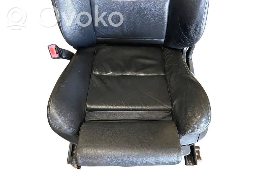 Sēdekļu komplekts