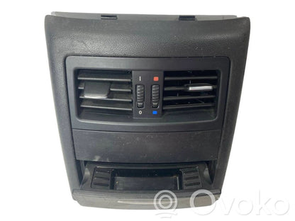 Задняя воздухо-вентиляционная решетка