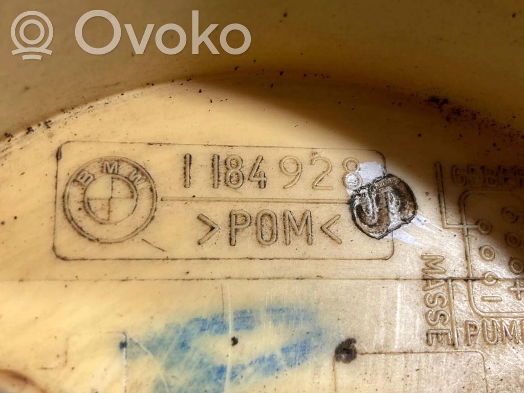 Fuel pump (in the fuel tank)