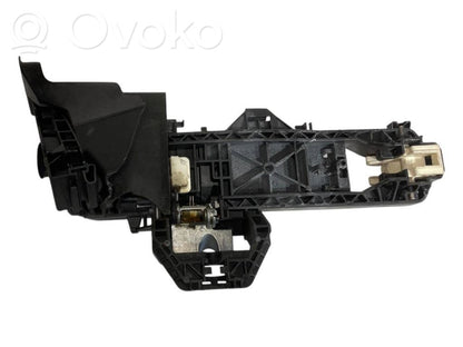 Aizmugurē turētājs / kronšteins ārējam atvēršanas rokturim