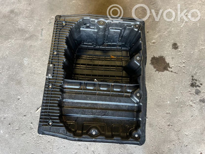 Trunk storage compartment