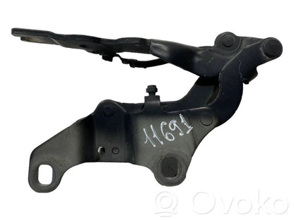 Dzinēja pārsega eņģe (-es)