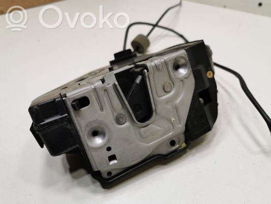 Aizmugurē slēdzene