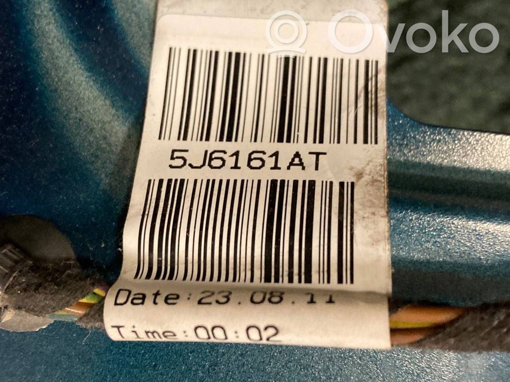 Задняя дверь