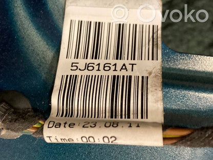 Задняя дверь