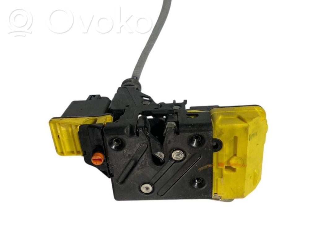 Aizmugurē slēdzene