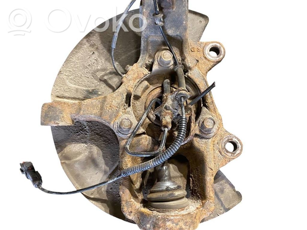 Priekšējā riteņa rumbas vārpstas šarnīrs (stupica, capfa)