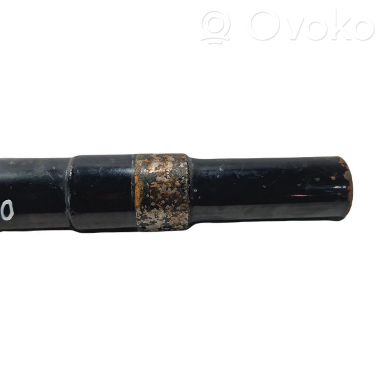 Priekšpusē amortizators