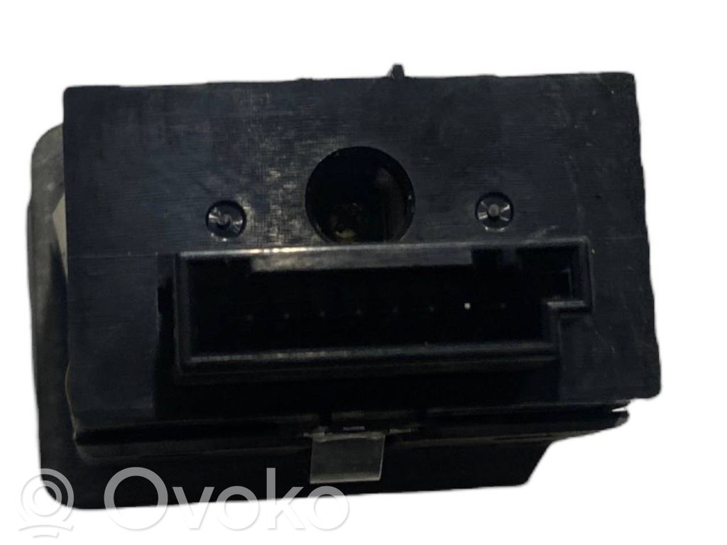 Citu veidu slēdži / pogas / pārslēdzēji