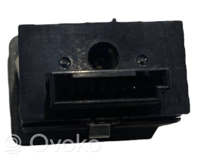 Citu veidu slēdži / pogas / pārslēdzēji