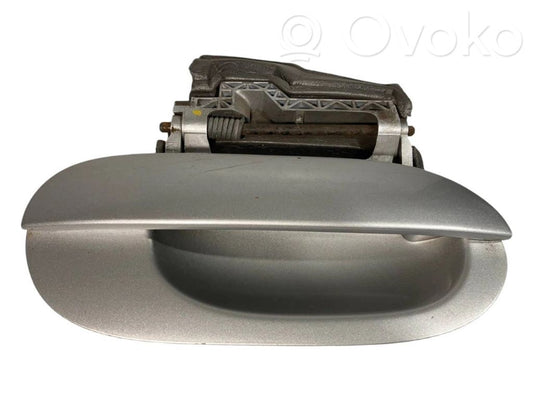 External opening handle