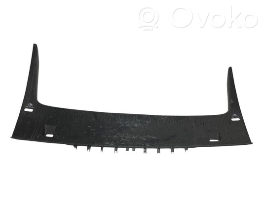 Bagāžnieka sliekšņa dekoratīvā apdare