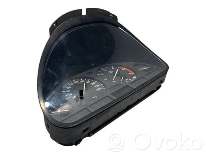 Speedometer (in the instrument panel)